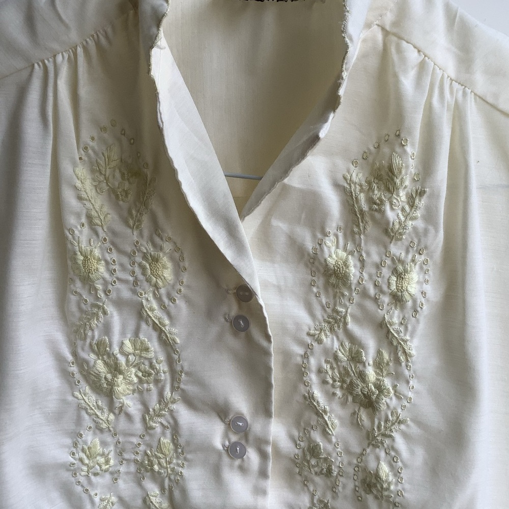TLC NEW vintage LILY hand embroidered blouse